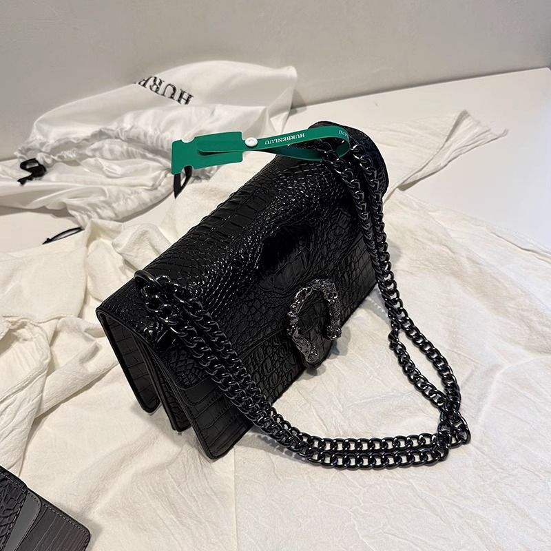 High-fashion Underarm Light-luxury Crossbody Small Square Bag