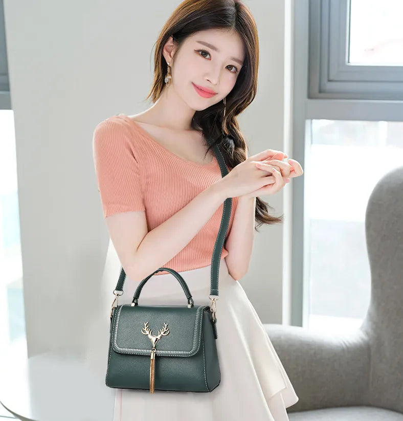 Women's New Fashion Hand-held Deer Head Tassel Shoulder Bag