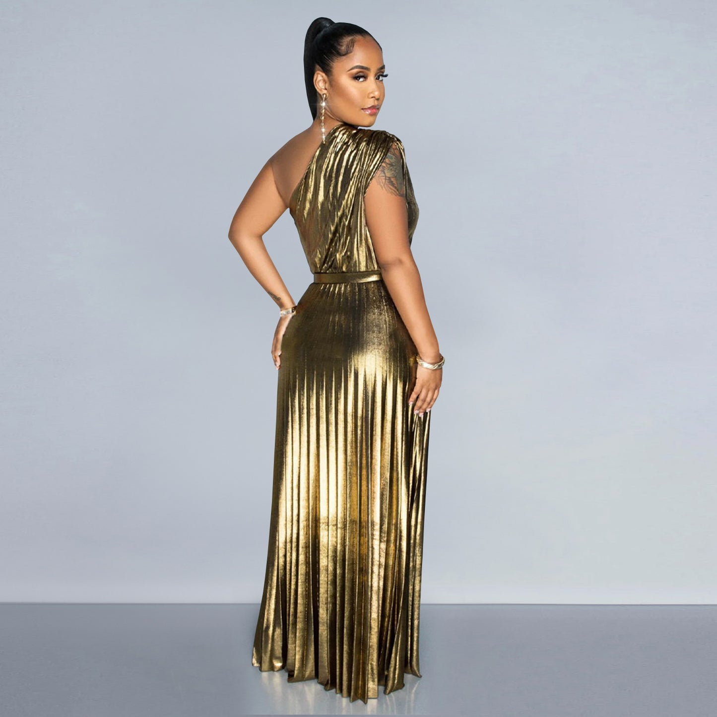 European And American Fashion Elegant Bronzing Oblique Shoulder Sleeveless Solid Color Dress