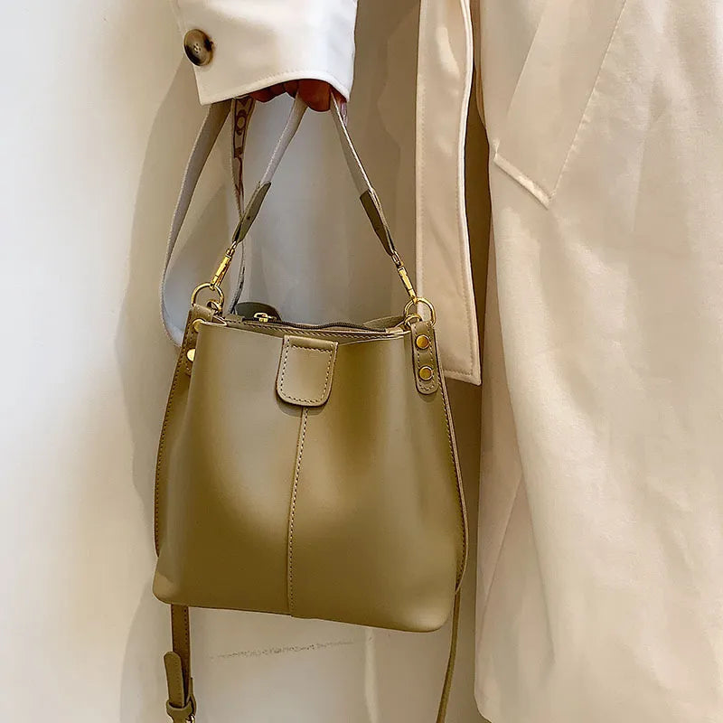 French Minority Design Simple Wide Shoulder Strap Bucket Bags Female