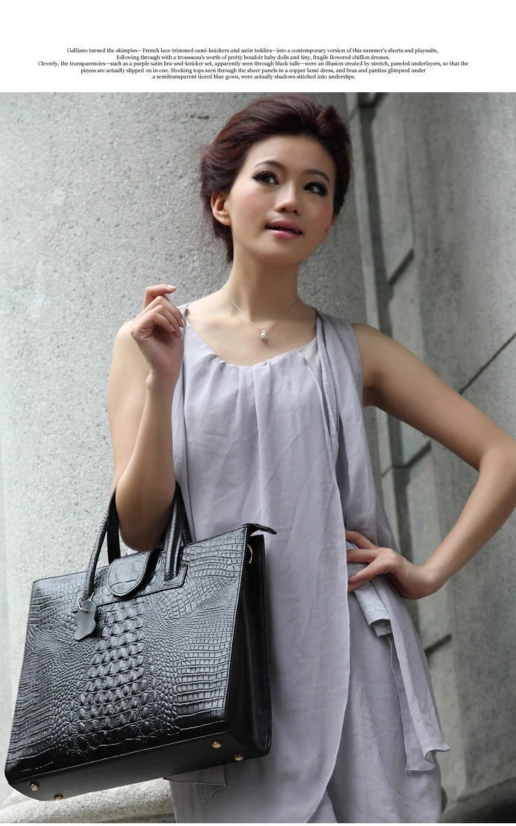 Fashionable Trendy Large-capacity Tote Bag