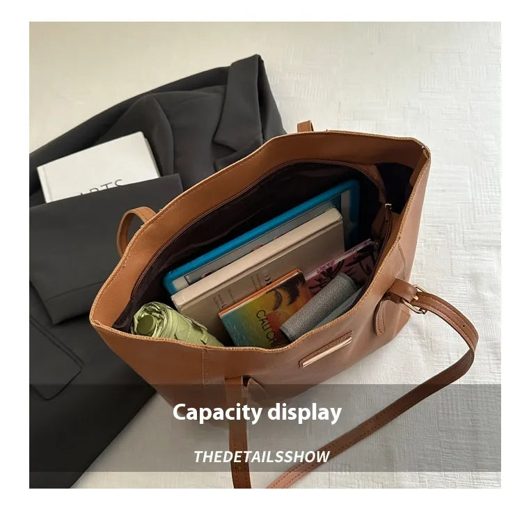Simple Large Capacity Women's Retro Fashion Shoulder Bag