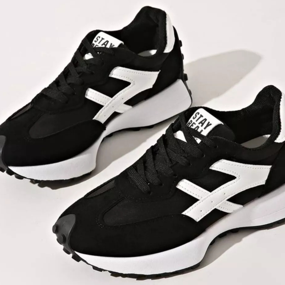 Classic Lace-Up Sneakers for Women