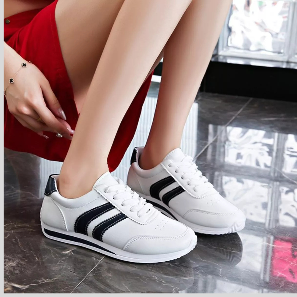 Women's Comfortable Round Toe Sneakers
