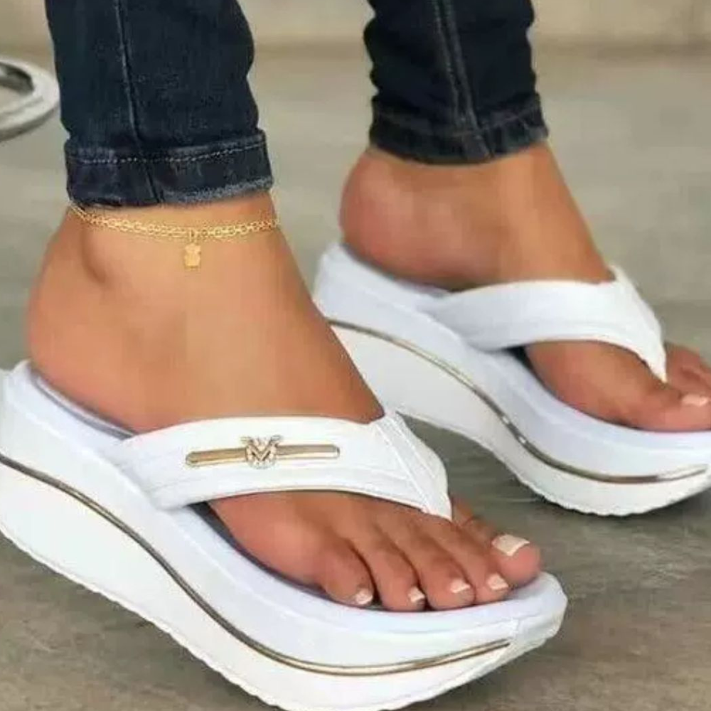Toe Post Platform Sandals