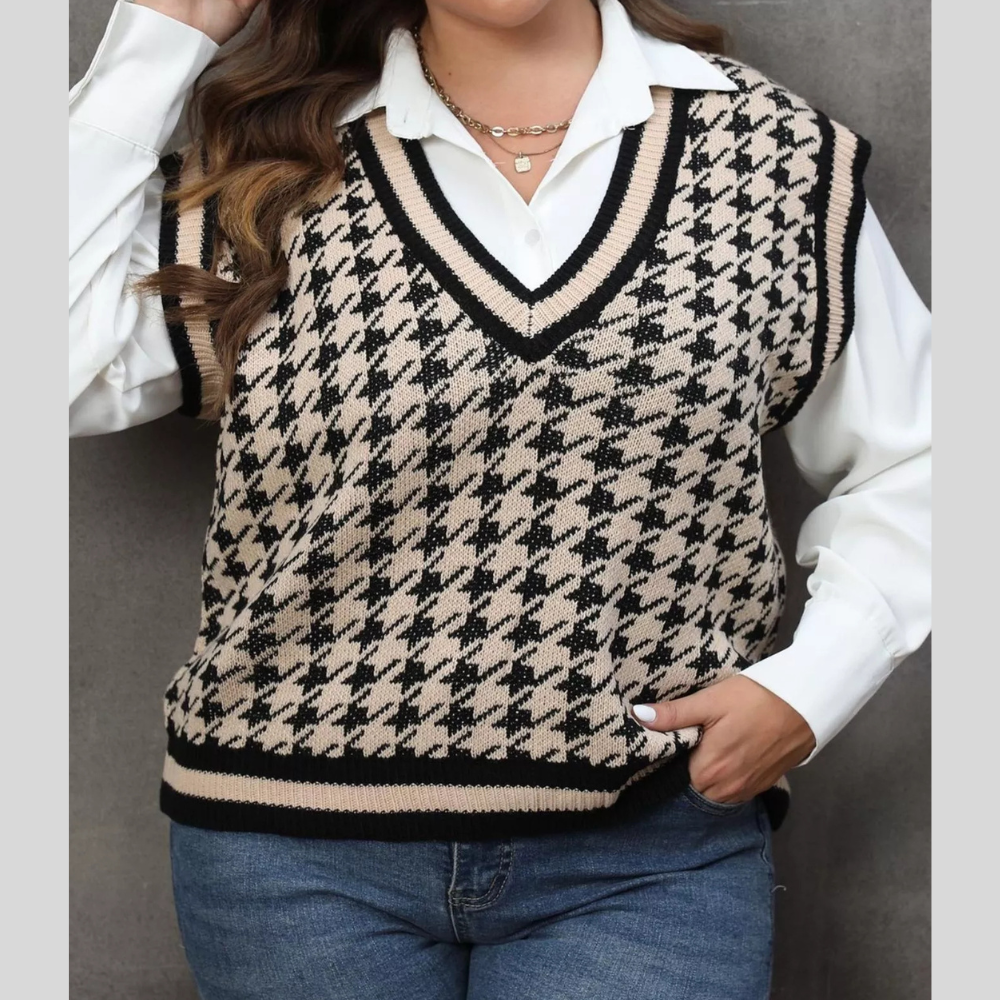Plus Size Houndstooth V-Neck Knit Sweater Vest