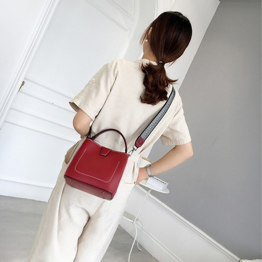 Fashionable Stylish Bucket Bag Shoulder Crossbody Bag Women's Bag Broadband