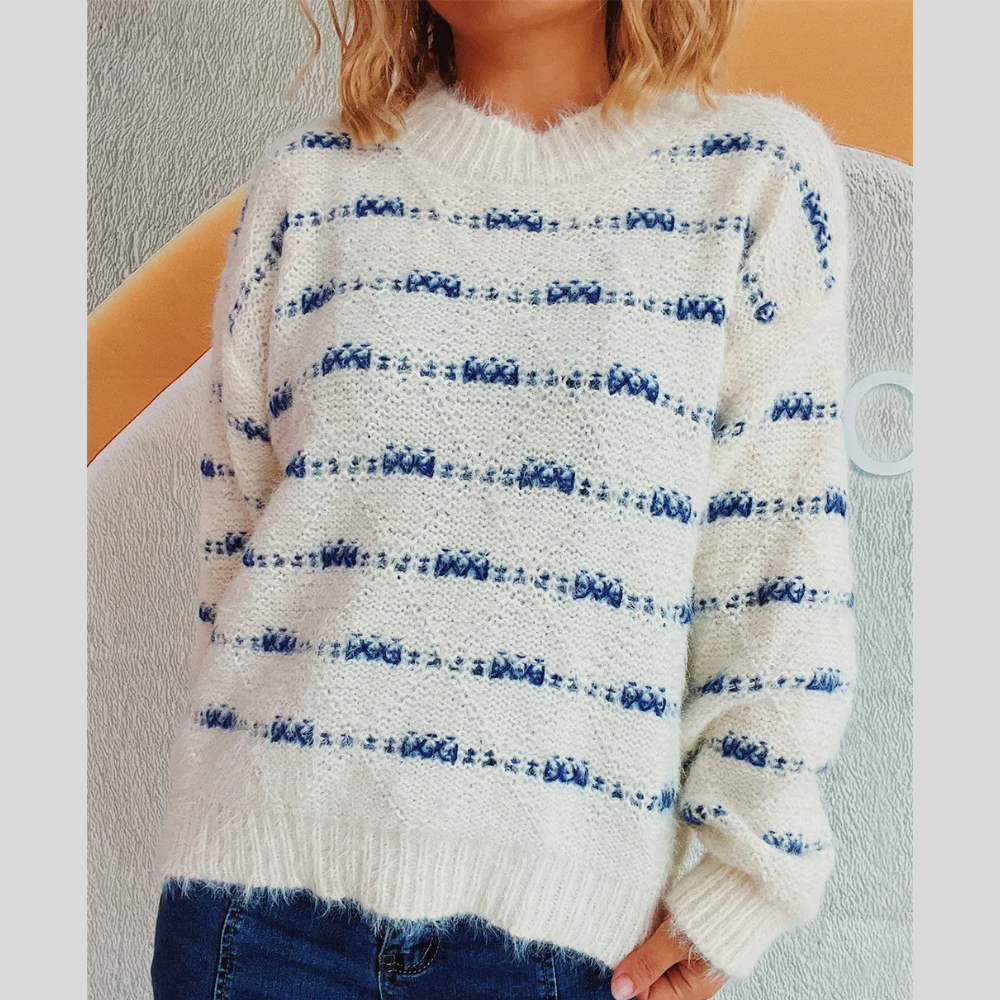 Elegant Round‑Neck Knit with Bow Accent