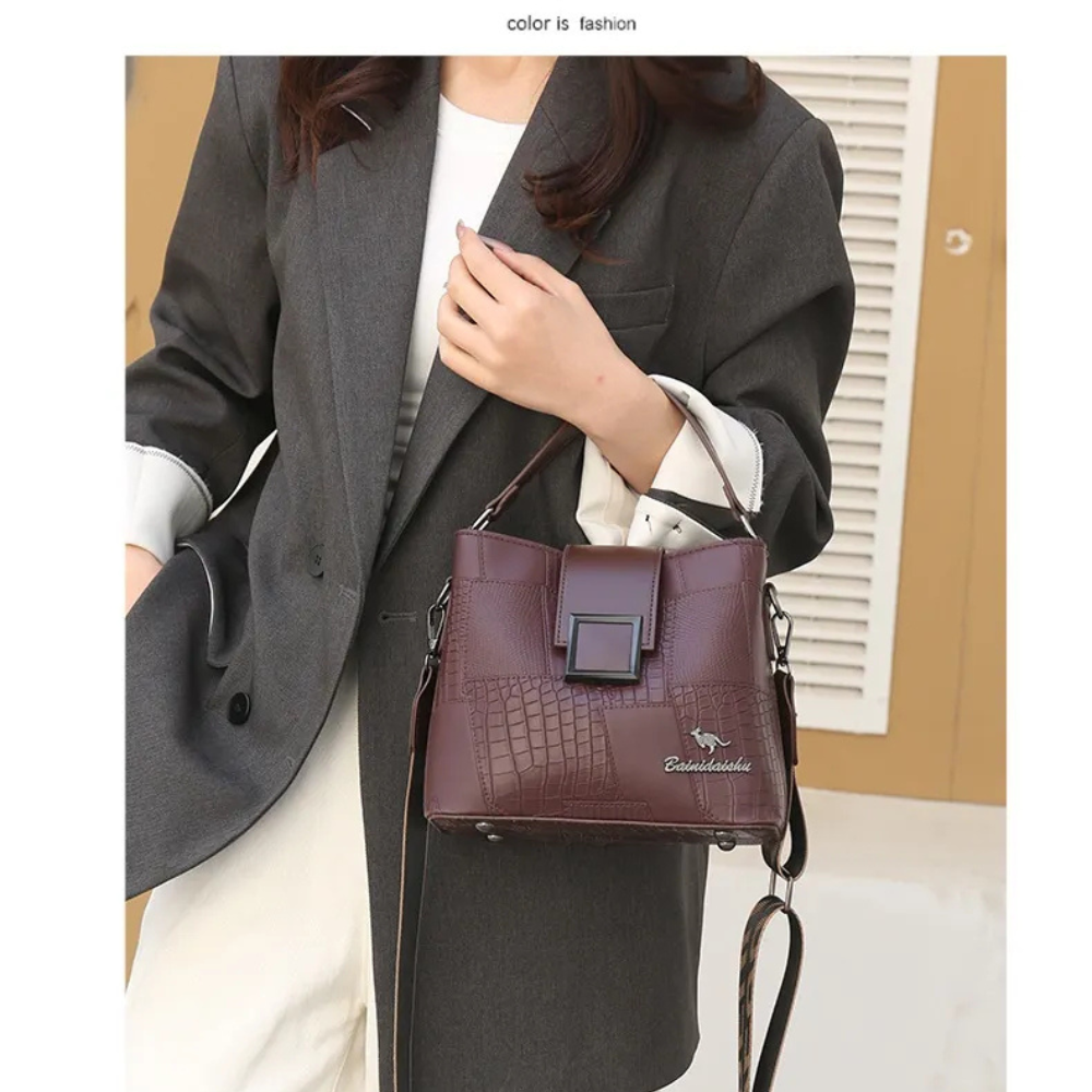 Timeless Elegance – Minimalist Women's Handbag
