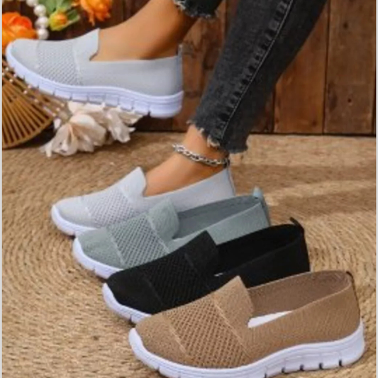 Round Toe Flats Slip-Ons