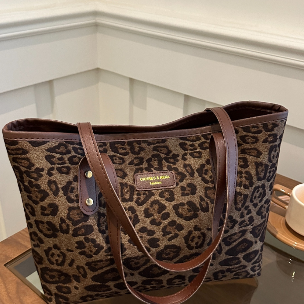 Leopard Polyester Tote Bag