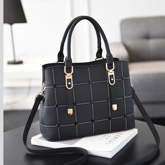 Fashion trend large capacity handbag