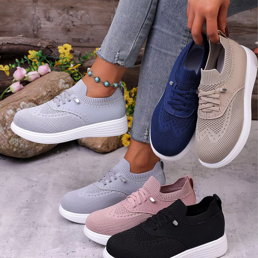 Classic Round Toe Lace-Up Casual Sneakers