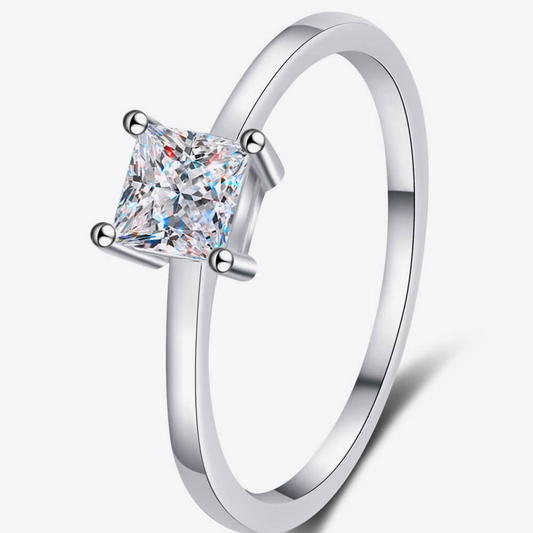 925 Sterling Silver Moissanite Solitaire Ring