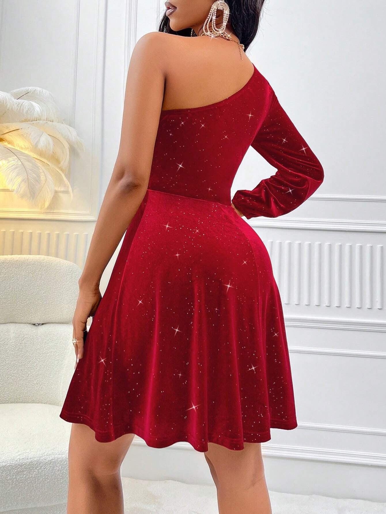 Oblique Shoulder Velvet Solid Color Short Dress