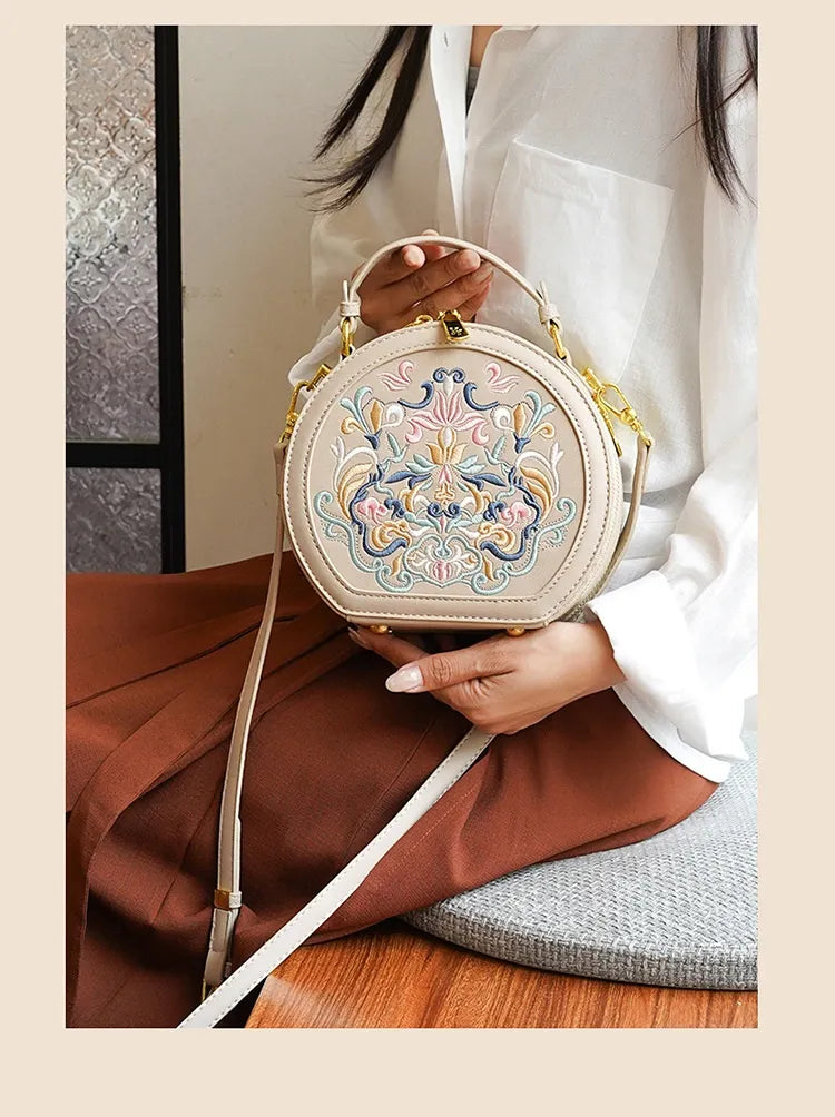 Literary Shoulder Bag National Style Small Crossbody Round Bag