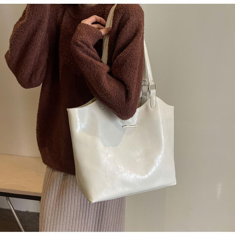 Fashionable Large-capacity One-shoulder Underarm Bag