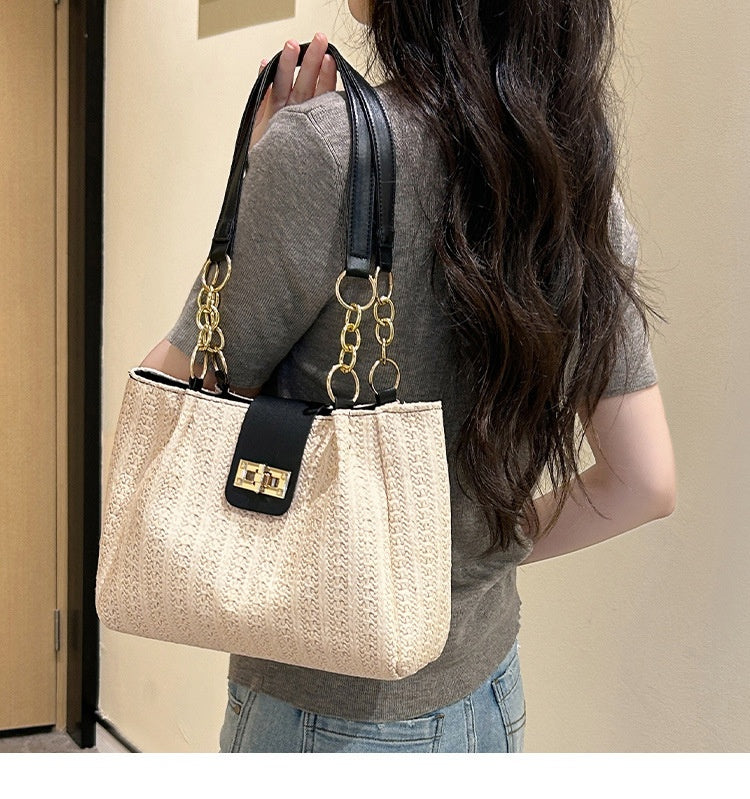 Spring New Classic Style Women's Shoulder Bag