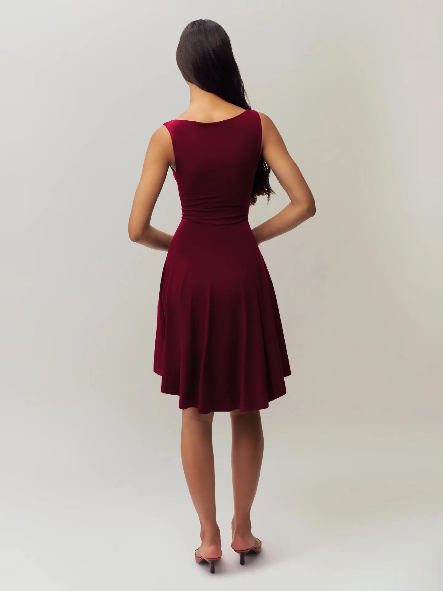 Sleeveless Sexy Hot Girl Off-neck Dress Waist Slimming Back
