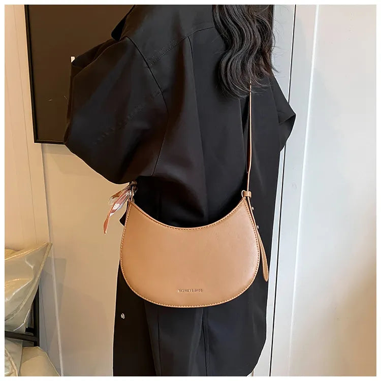 Simple All-match Retro Fashion Shoulder Trendy Small Saddle Bag