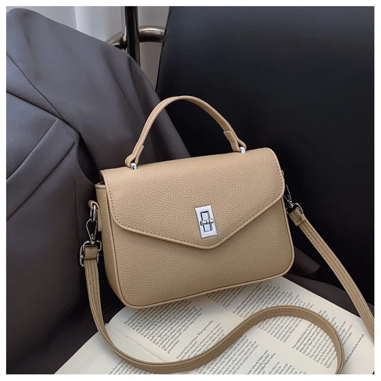 Fashion Casual All-match Commute Cowhide Portable Shoulder Messenger Bag