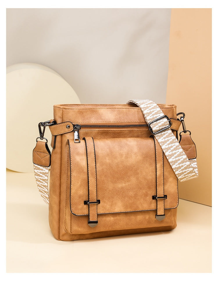 Women's Shoulder Personality Large Capacity Multi-pocket Bucket Bag