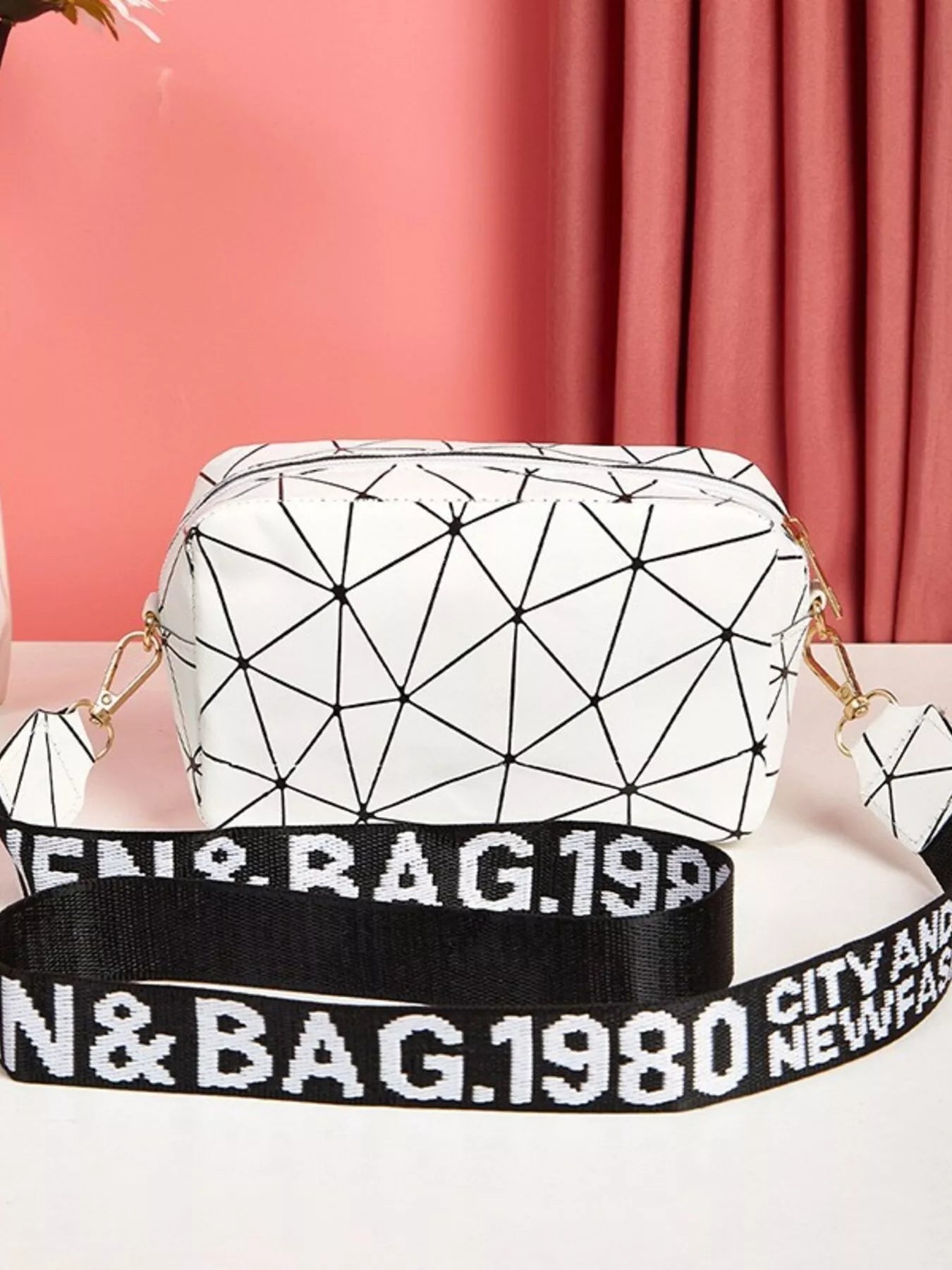 daaab043ac4045f8ab2683fe8afbdb60-Max-Origin