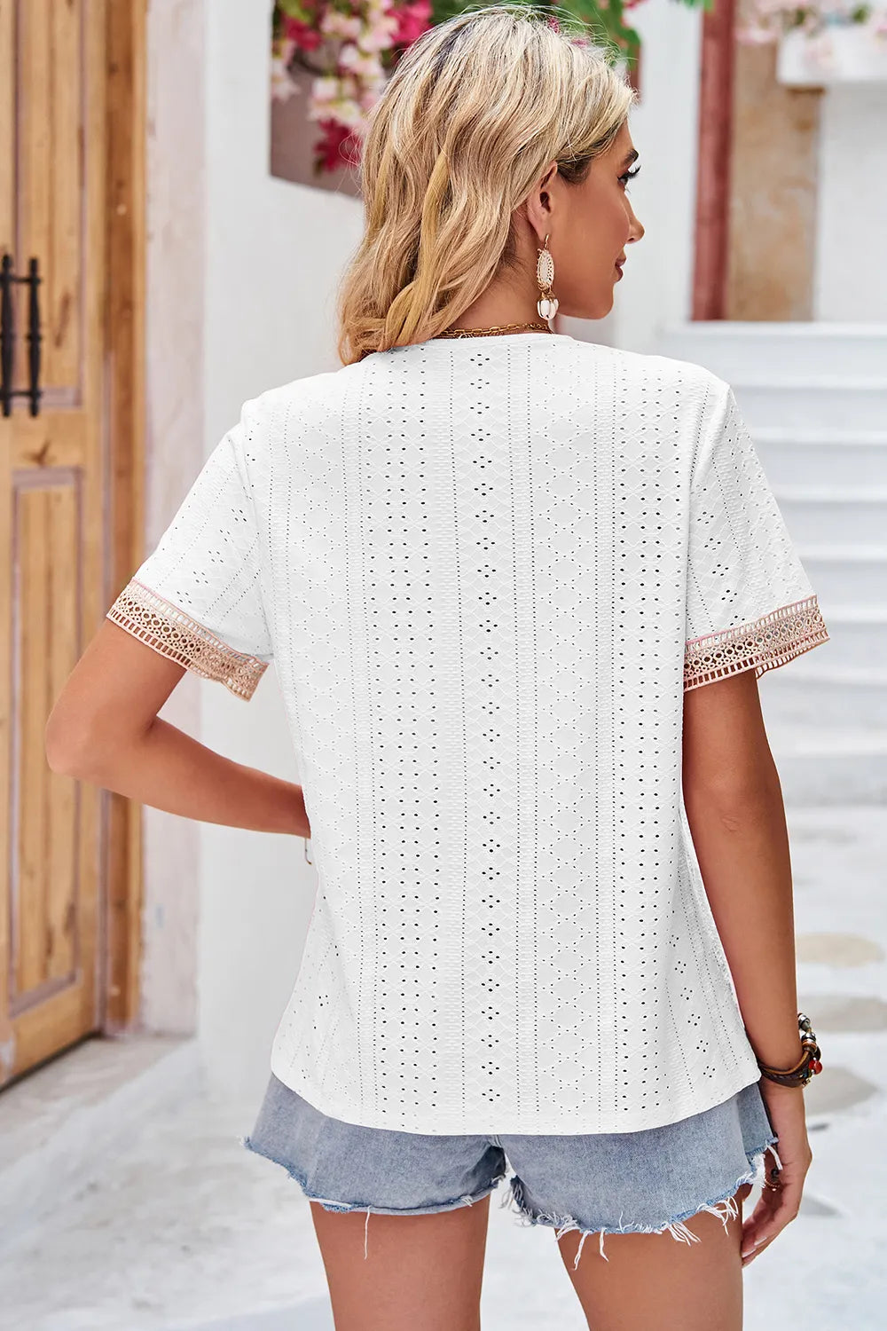 e2cf38b5-085f-4ee8-af97-6e377f279e63-Max