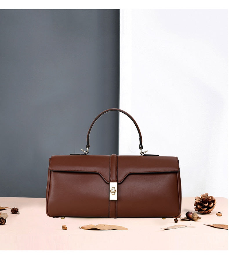 Women's Solid Color Fashion Large Capacity Cowhide Messenger Bag