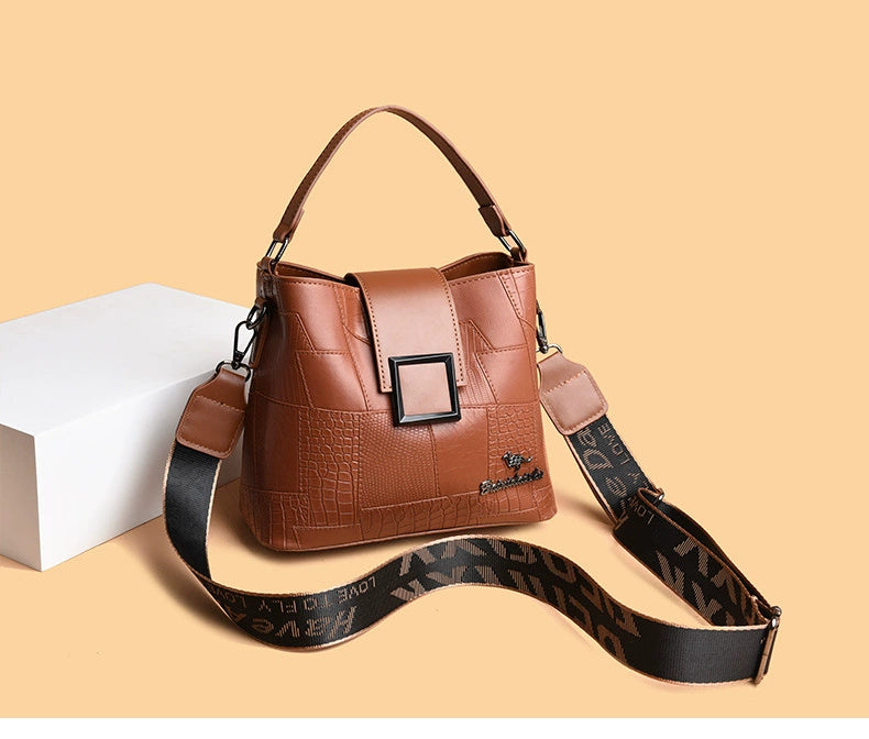 Timeless Elegance – Minimalist Women's Handbag