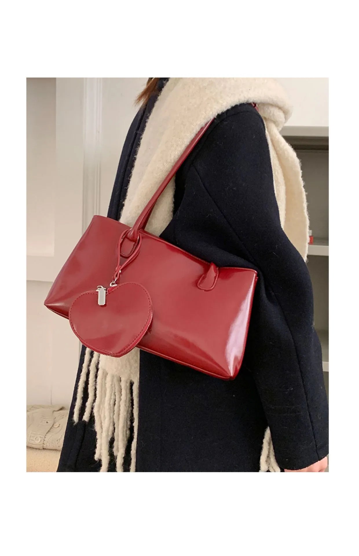 Red Love Earphone Large Capacity Long Handle Shoulder Bag