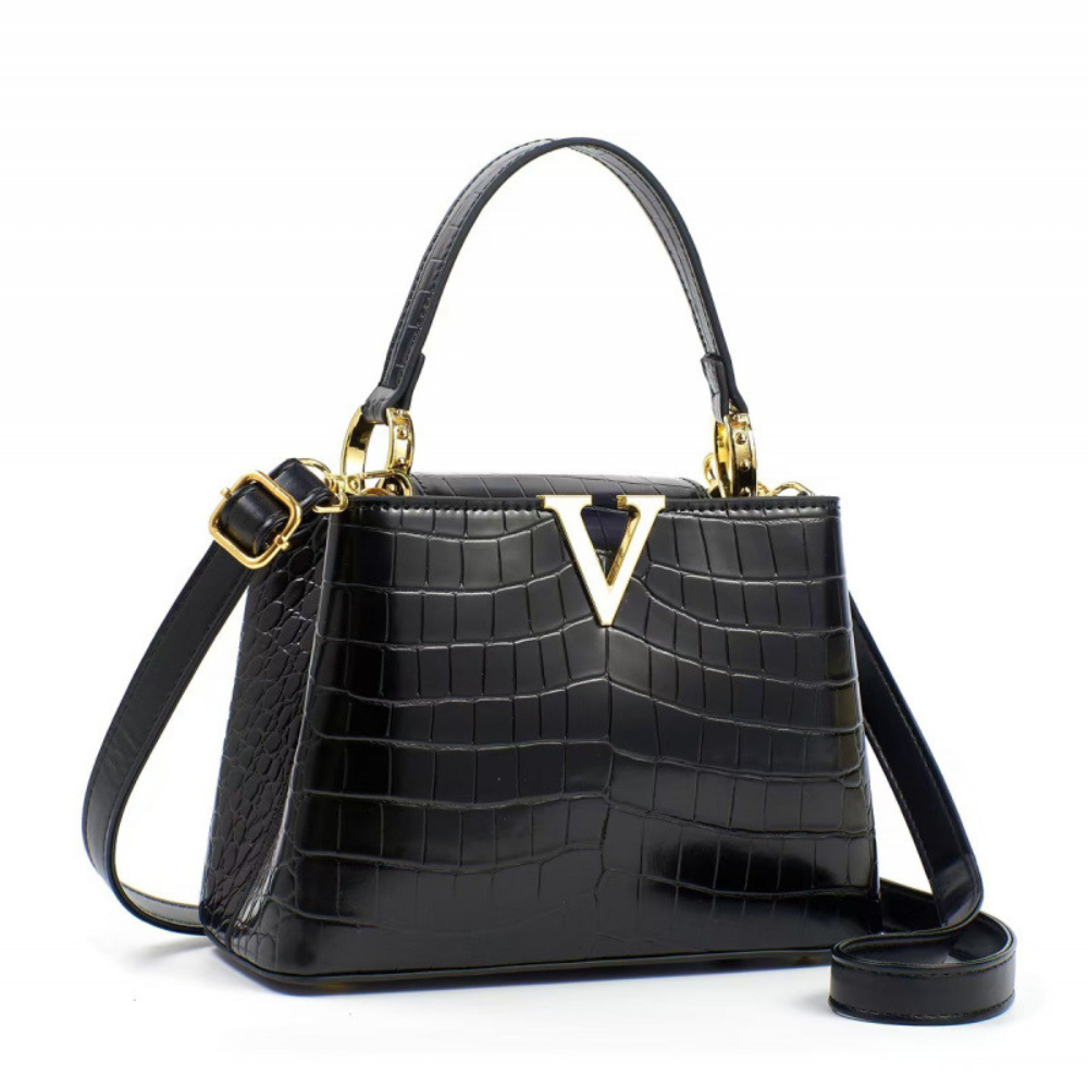A Minimalist Tote Bag Is A Must-have For Spring And Summer