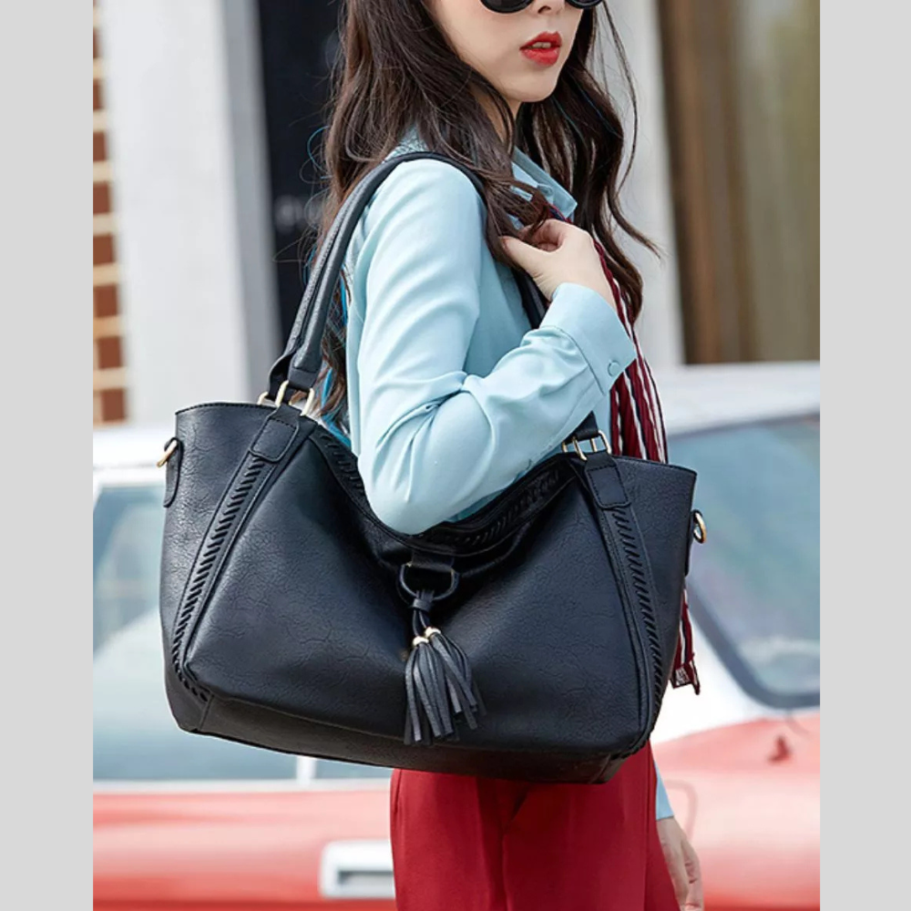 PU Leather Tassel Decor Shoulder Bag