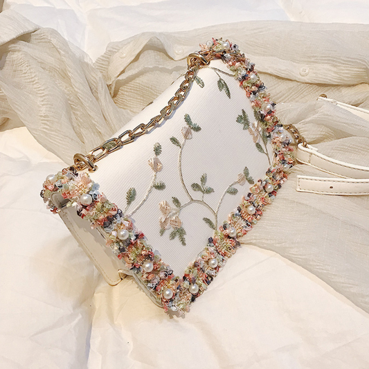 Women’s Embroidered Fashion chain Strap Shoulder Bag