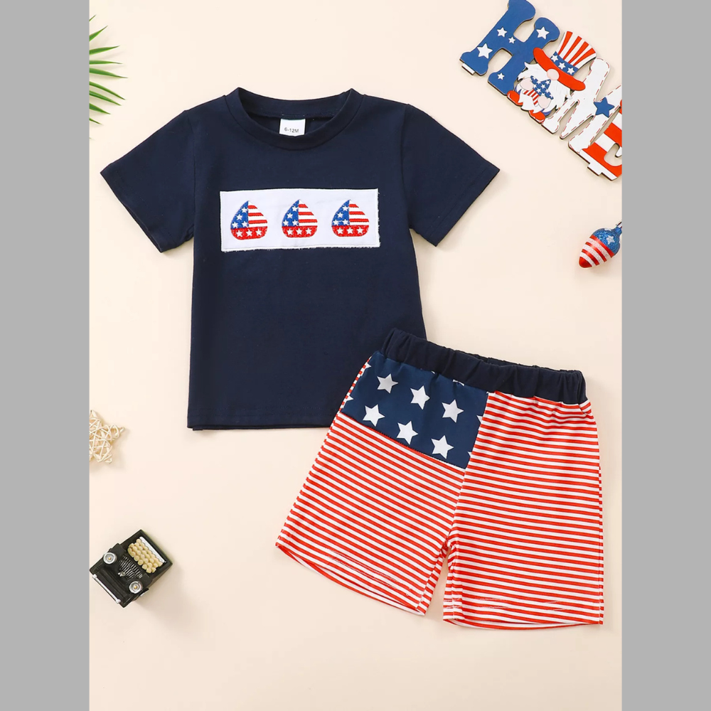 Children's Patriotic American Flag T-shirt and Shorts Set