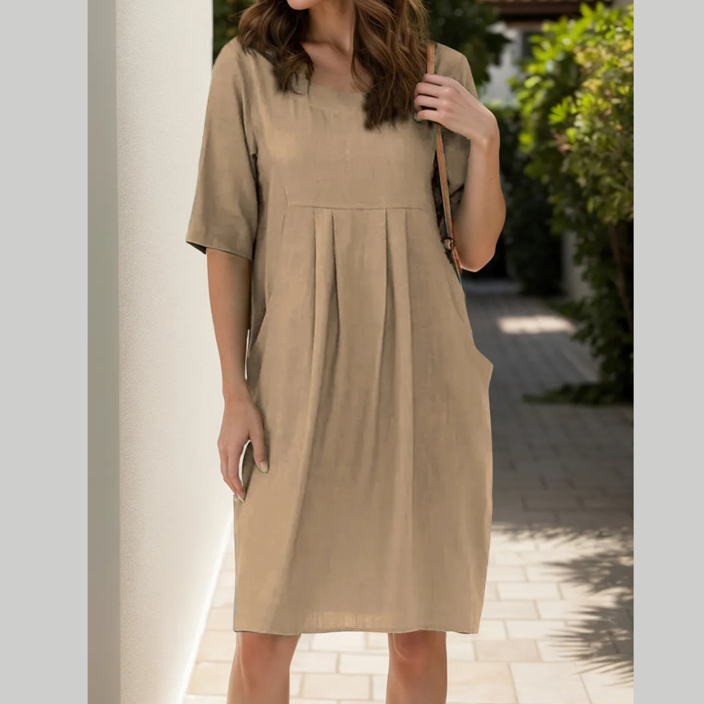 Full Size Round Neck Half Sleeve Dress with Pockets