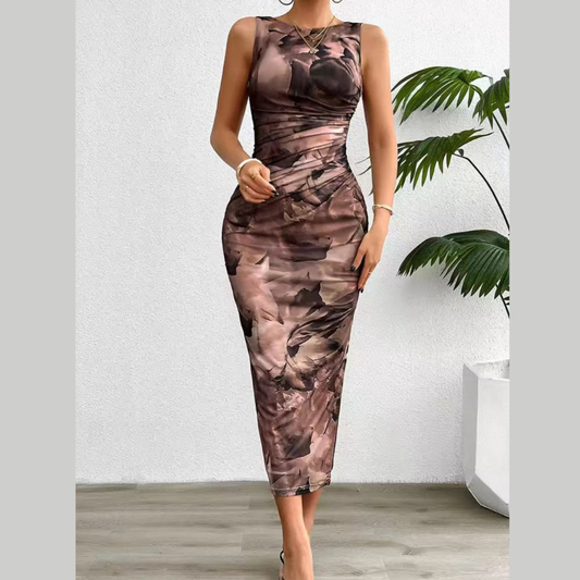 Sleek Sleeveless Figure-Hugging Midi Dress